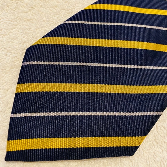 Brand New Stylish Tie By JAMES SMART - Picture 1 of 4